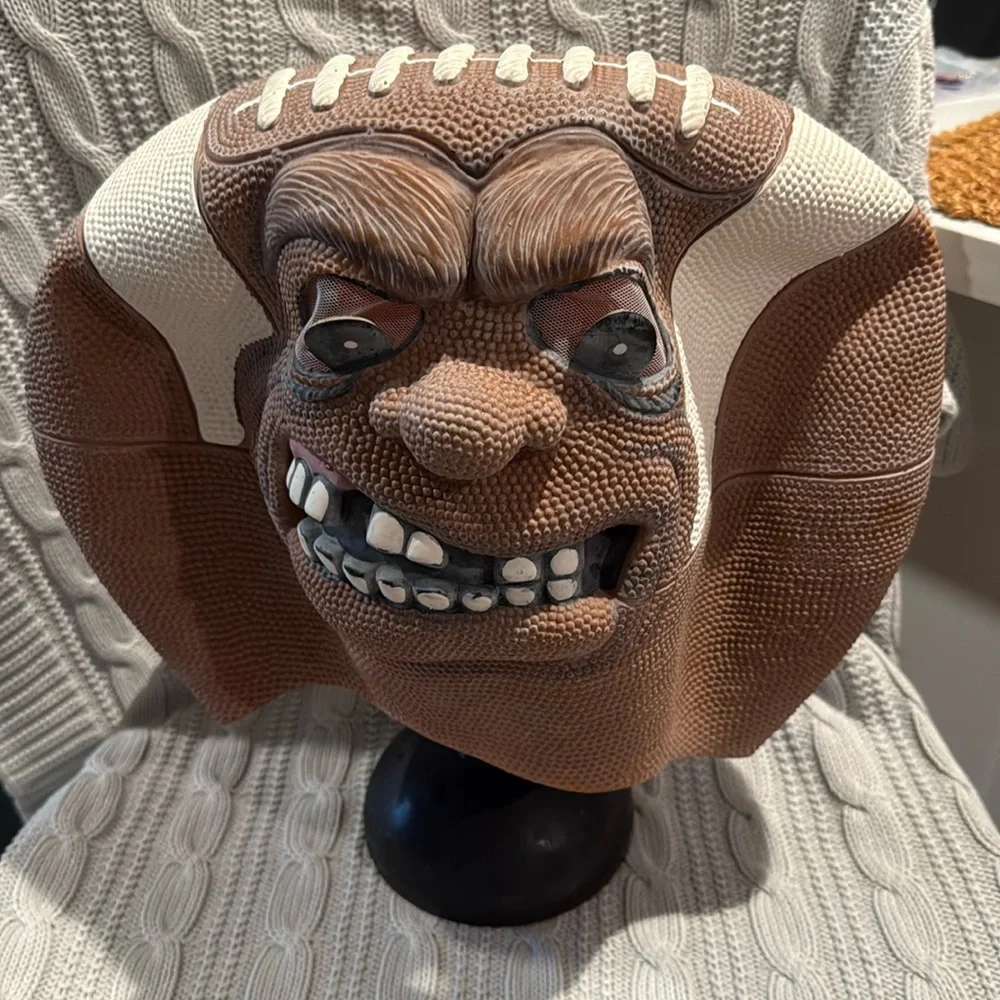 Game Face Football Head Halloween latex Mask Velcro close